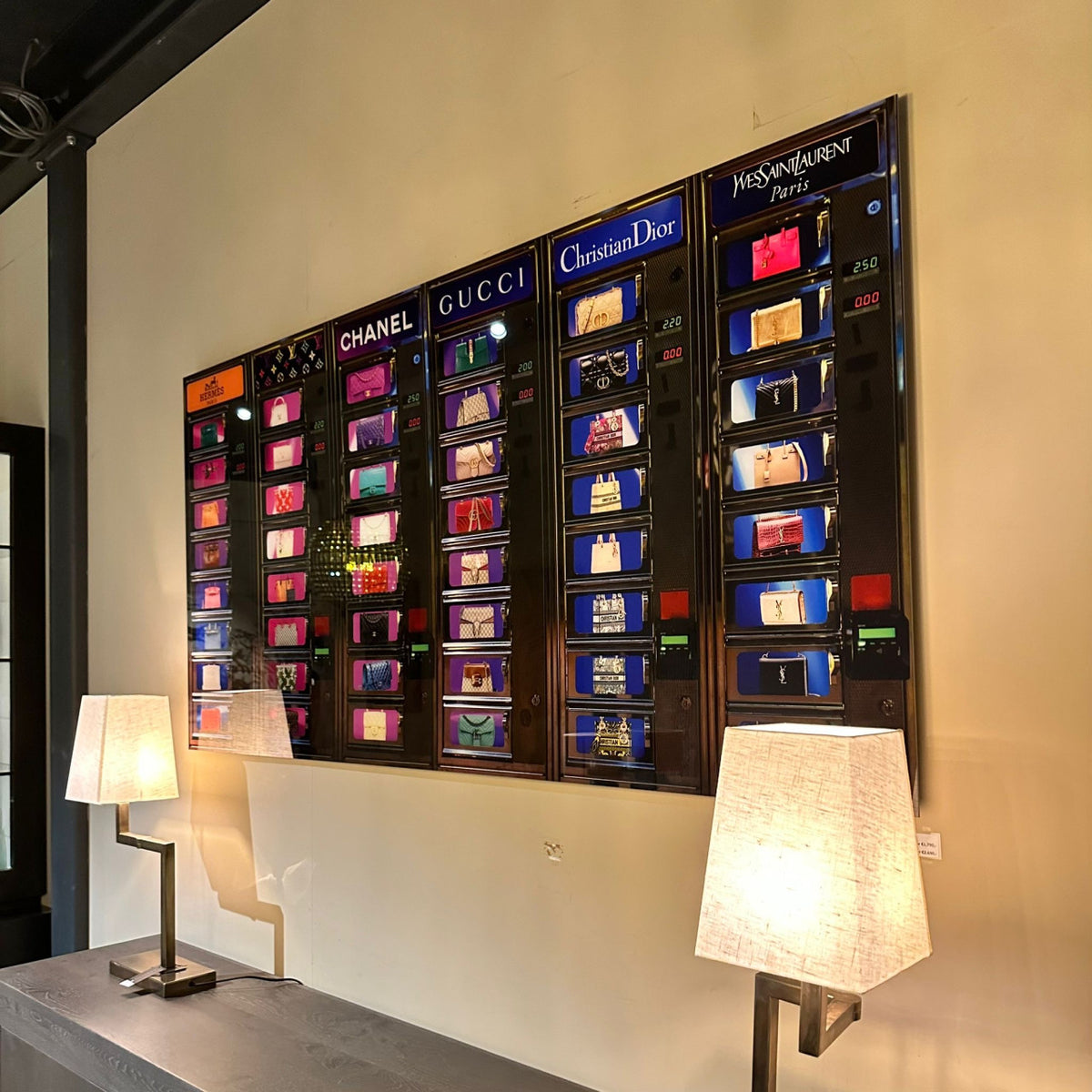 Plexiglas Fashion Vending